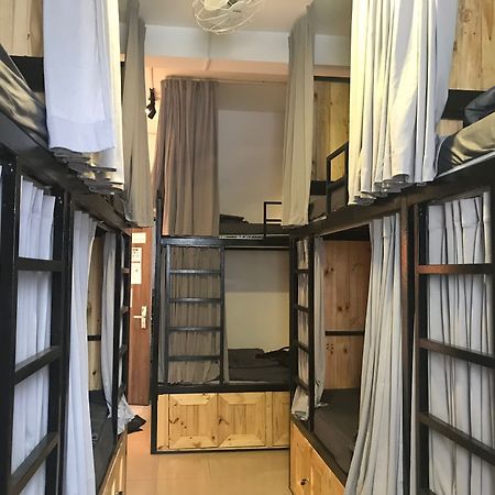Wanderlust Saigon Hostel & Rooftop Bar Ho Chi Minh-byen Eksteriør bilde