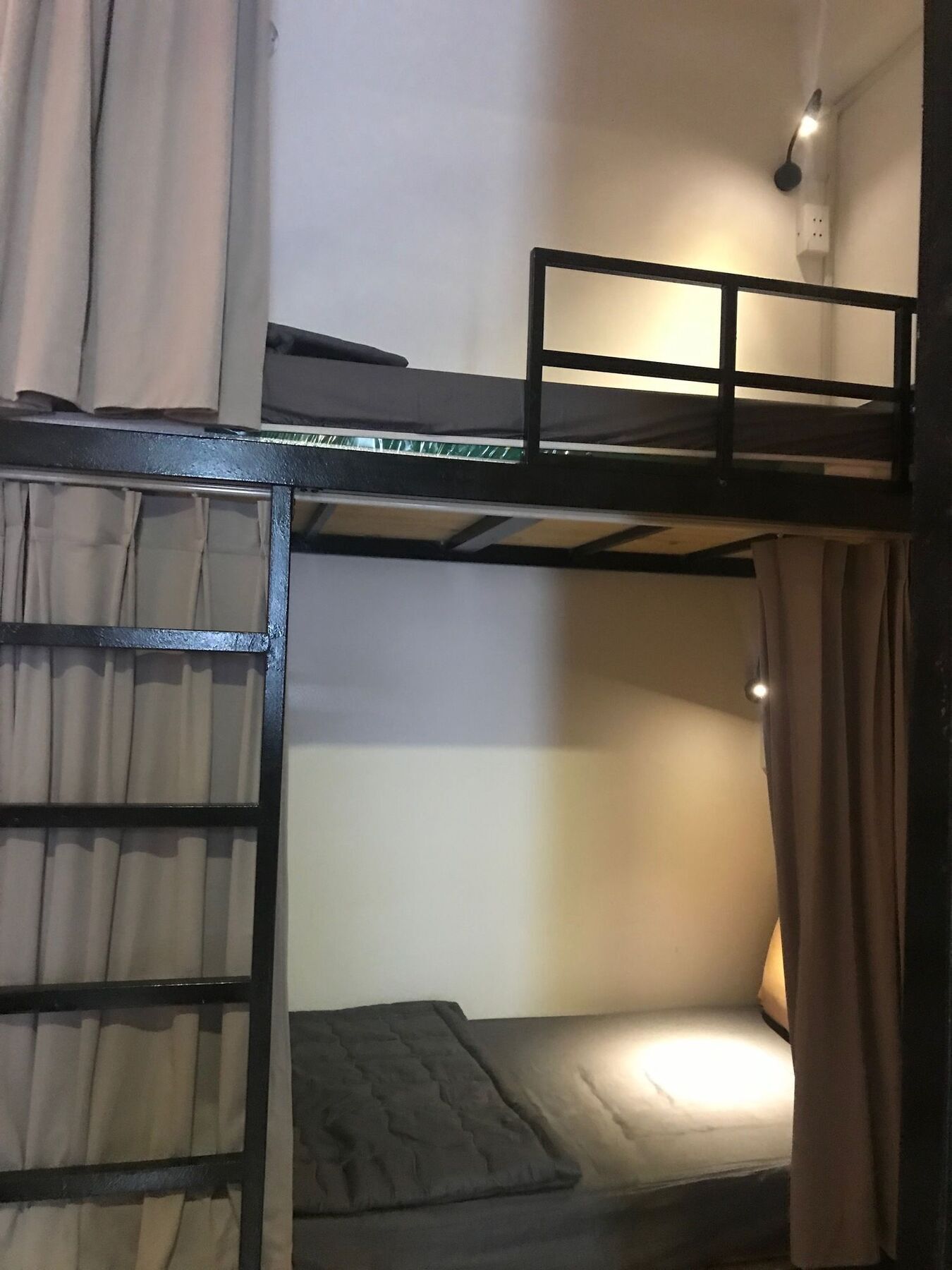 Wanderlust Saigon Hostel & Rooftop Bar Ho Chi Minh-byen Eksteriør bilde