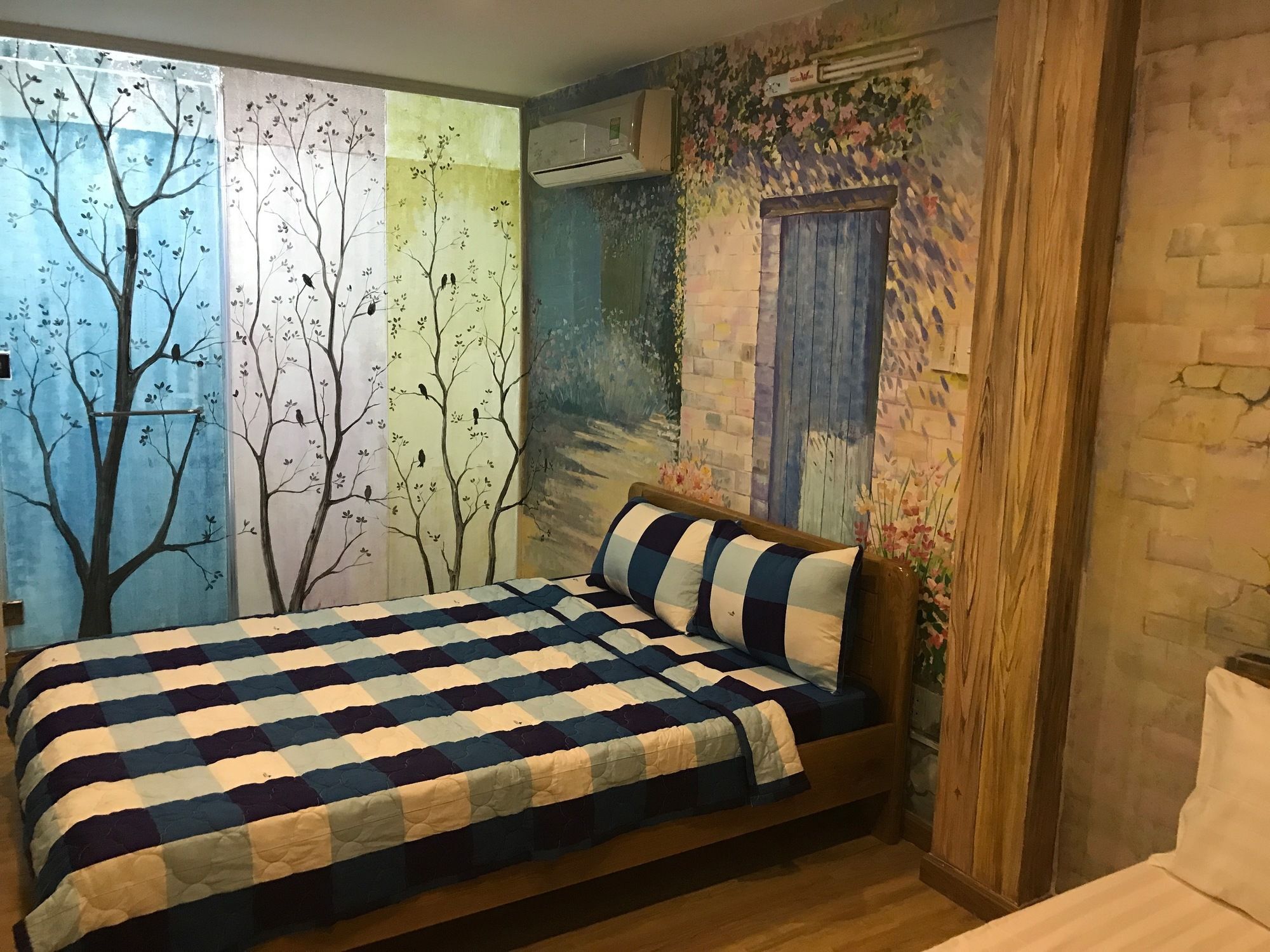Wanderlust Saigon Hostel & Rooftop Bar Ho Chi Minh-byen Eksteriør bilde