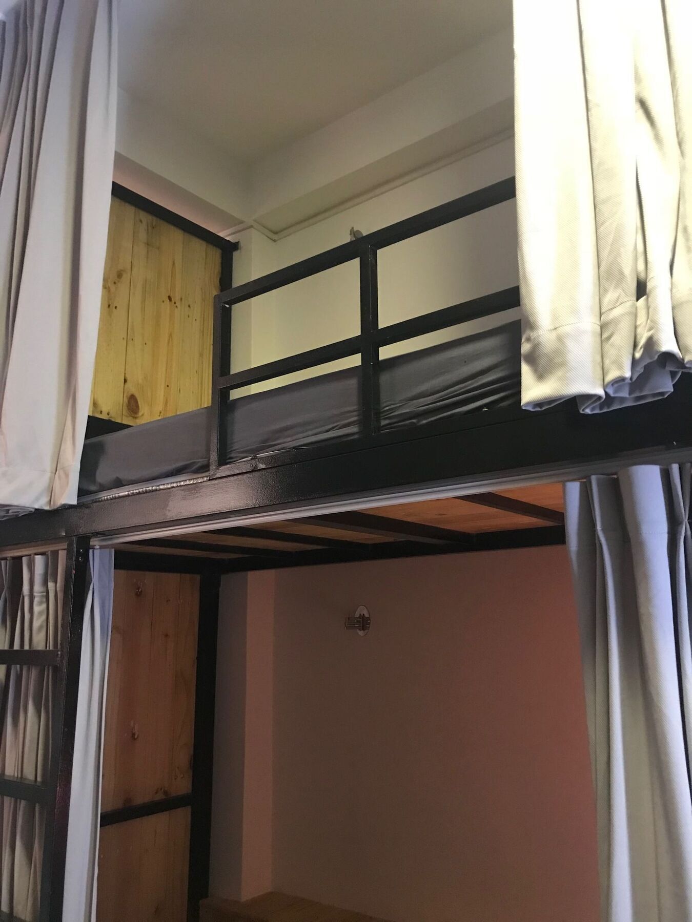 Wanderlust Saigon Hostel & Rooftop Bar Ho Chi Minh-byen Eksteriør bilde